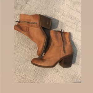 Lucky Brand nude booties